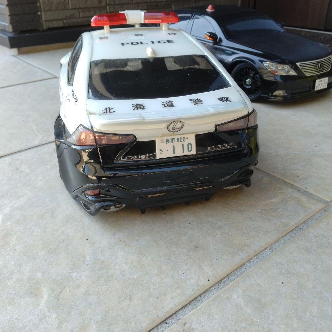 パトカー LEXUSラジコンタミヤTT-02