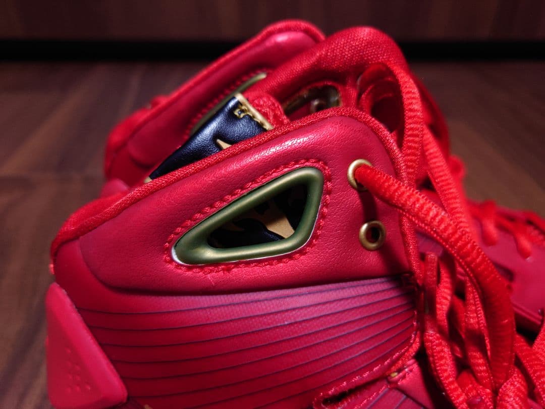 Nike ハイパーダンク 易建聯 モデル