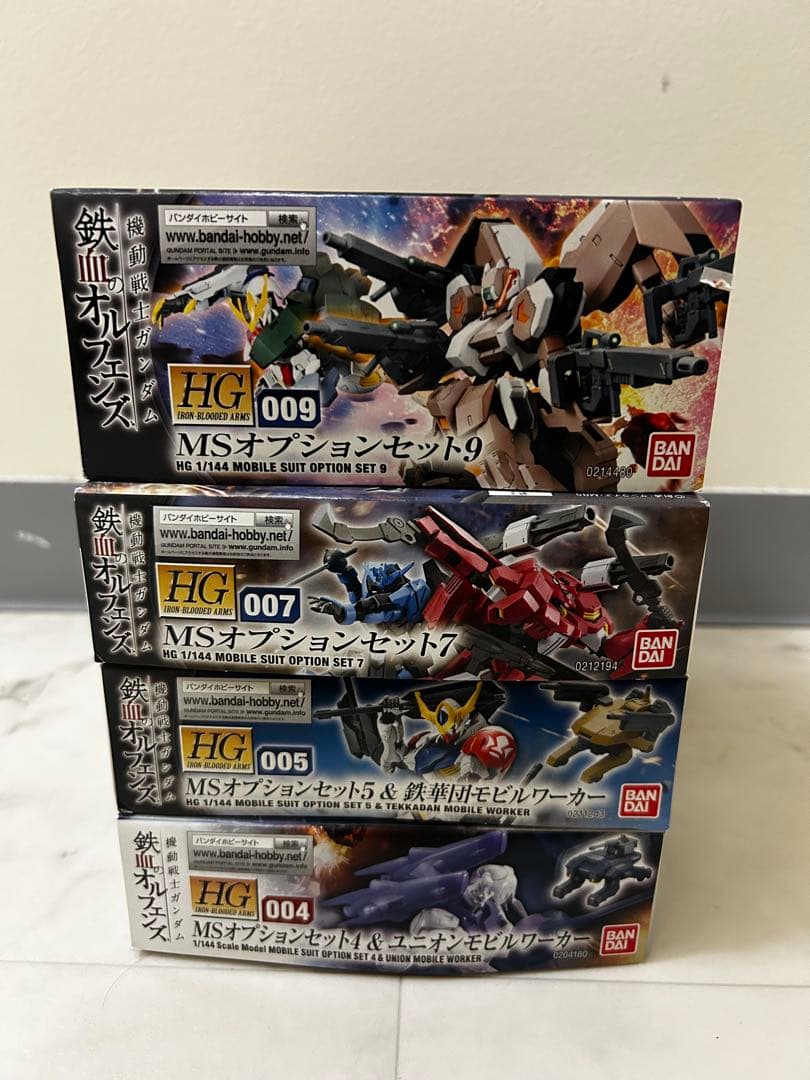 【新品・未使用】鉄血のオルフェンズ　HGシリーズ　17点＋おまけ