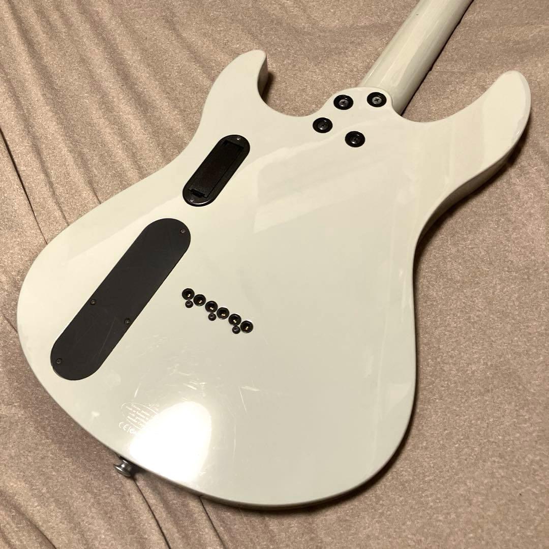 【YAMAHA】軽量エレキギター RGXA2 白