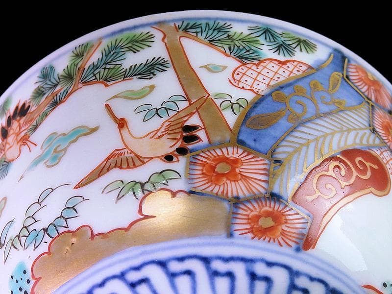 古伊万里　金襴手　雲鶴に松竹　孔雀羽に亀甲紋の図　蓋茶碗　E865AS-COf