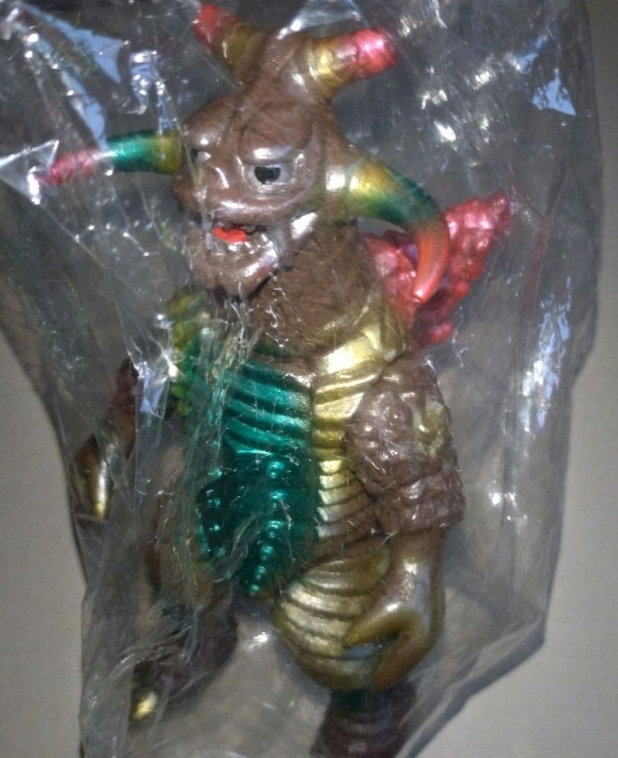 ベアモデルソフビオール怪獣コレクション地底超獣ギタギタンガ未使用未開封限定50個