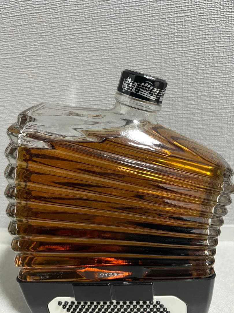 【未開封】サントリーウィスキー 楽器シリーズ　アコーディオン型【古酒】