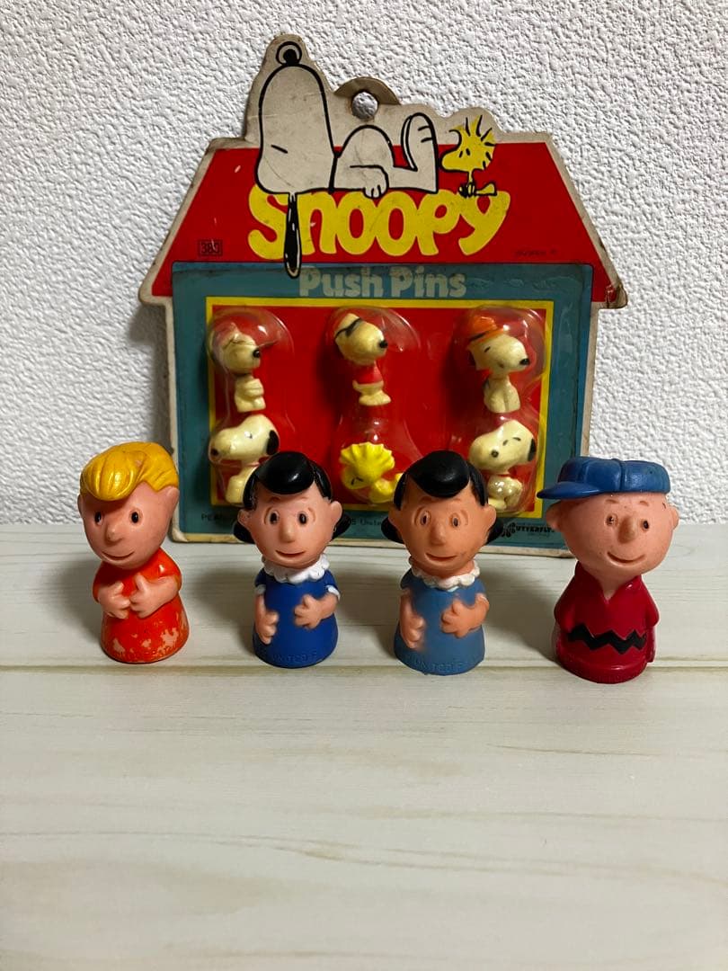 70年代 スヌーピーとピーナッツギャング　ソフビ　プッシュピンズ　まとめて