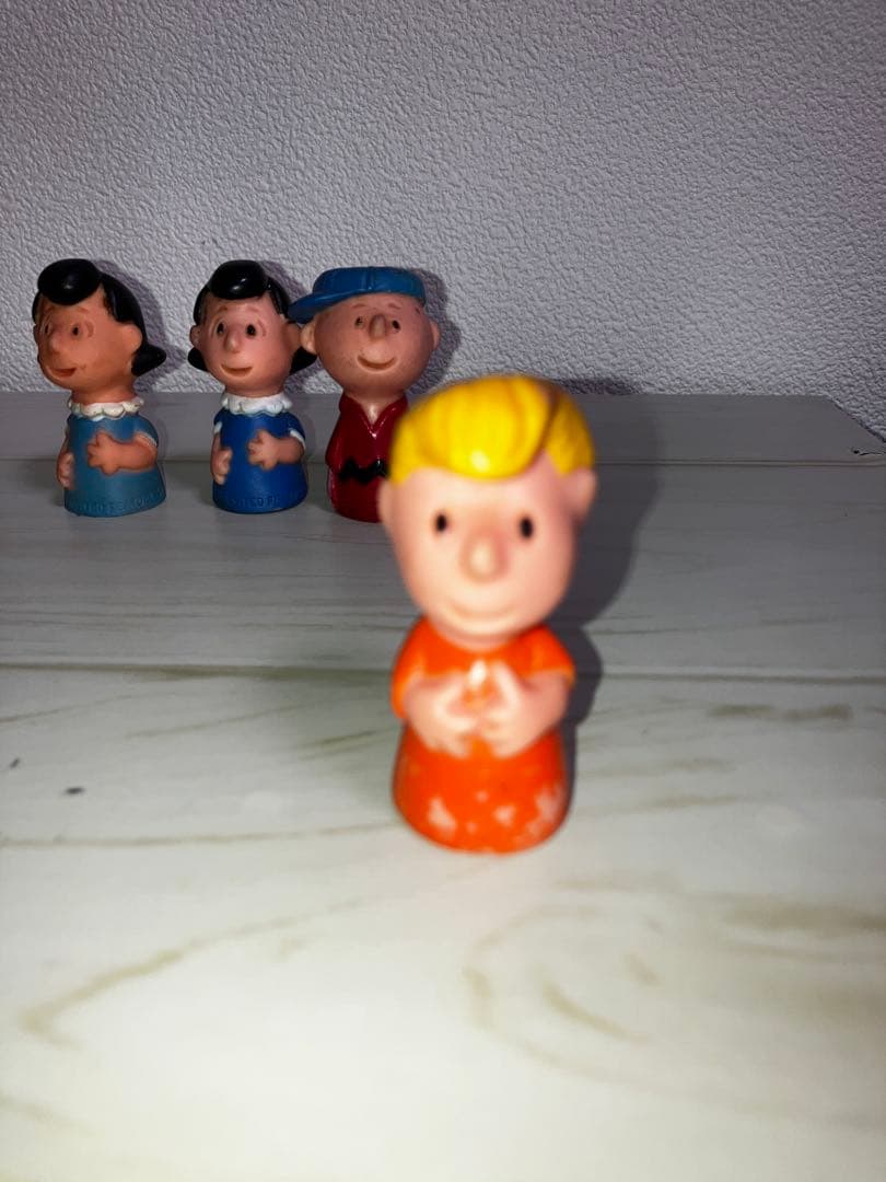 70年代 スヌーピーとピーナッツギャング　ソフビ　プッシュピンズ　まとめて