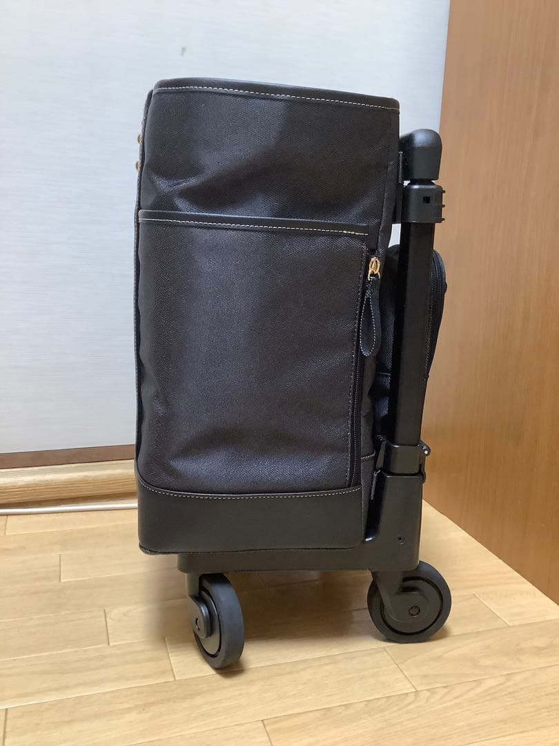 スワニー　キャリーバッグ　ストッパー付き　Mサイズ　超美品