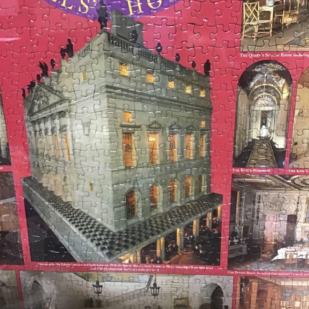 ジグソーパズル　QUEEN MARYS DOLLS HOUSE 木枠付き　完成品