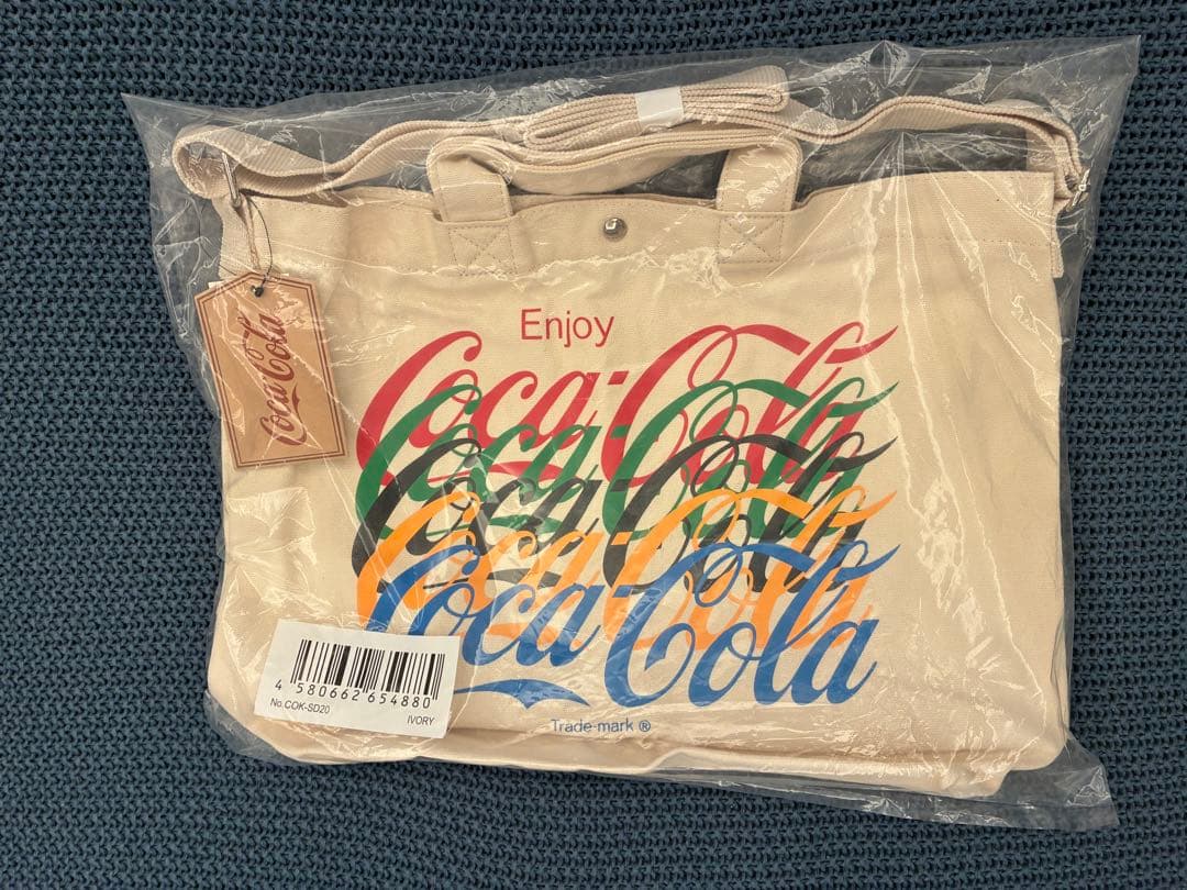 【非売品・超豪華11点〜】コカコーラ 限定セット カレンダー/グラス/ピンズ