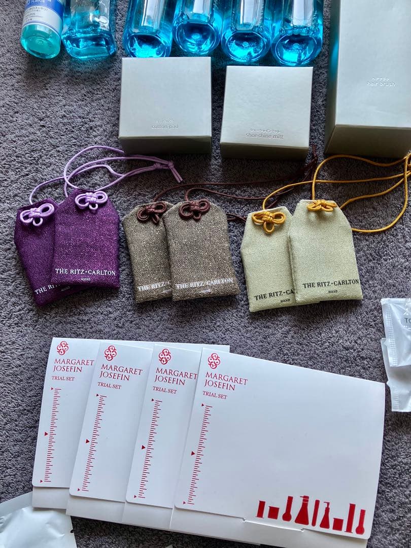 ホテル アメニティリッツ ホワイトティdiptyque omnisens 雪肌精