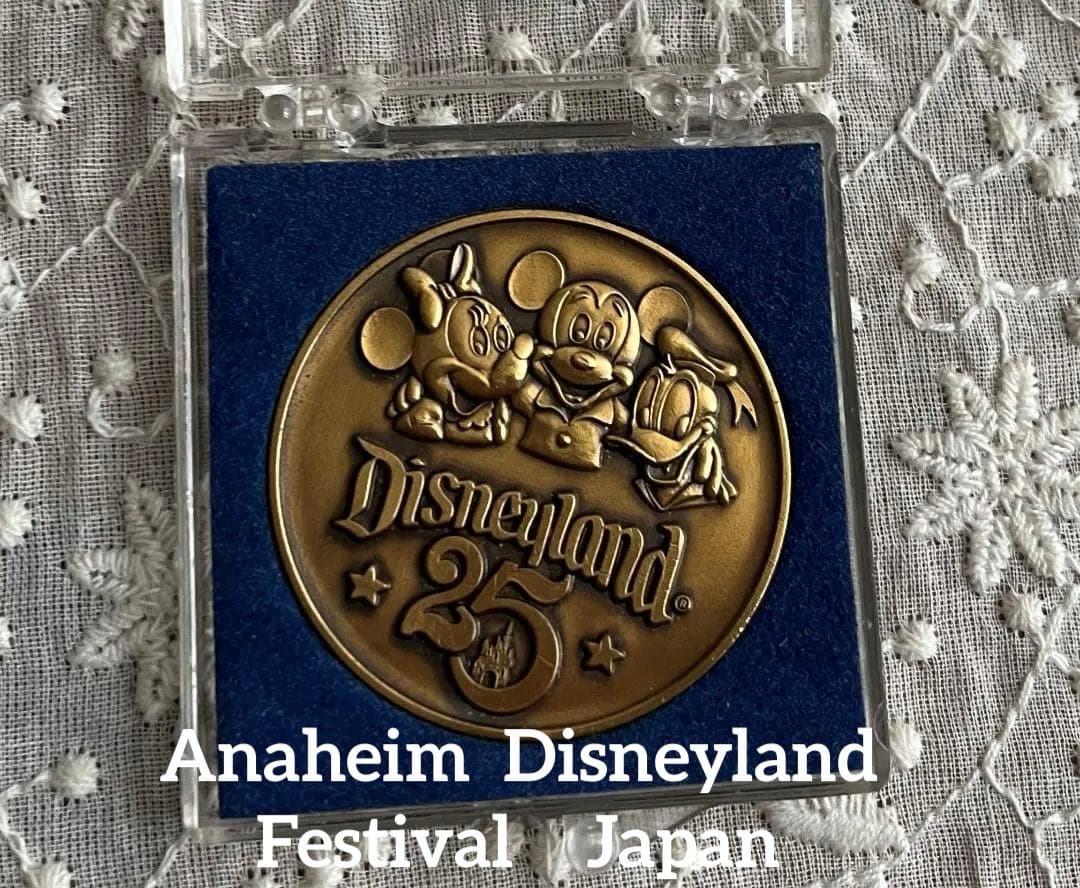 アナハイム ディズニーランド ミッキーマウスイヤリング＆非売品 記念メダル