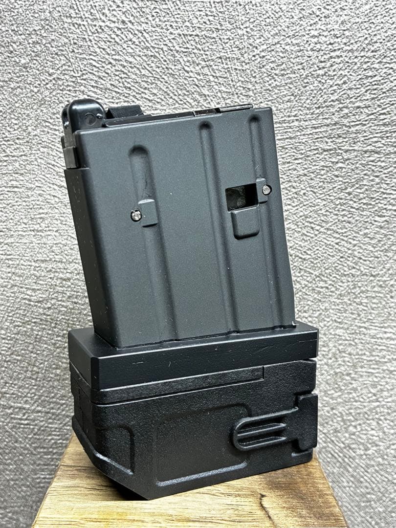 R7-18 東京マルイ GBB M4 マガジンアダプター 外部ソース仕様