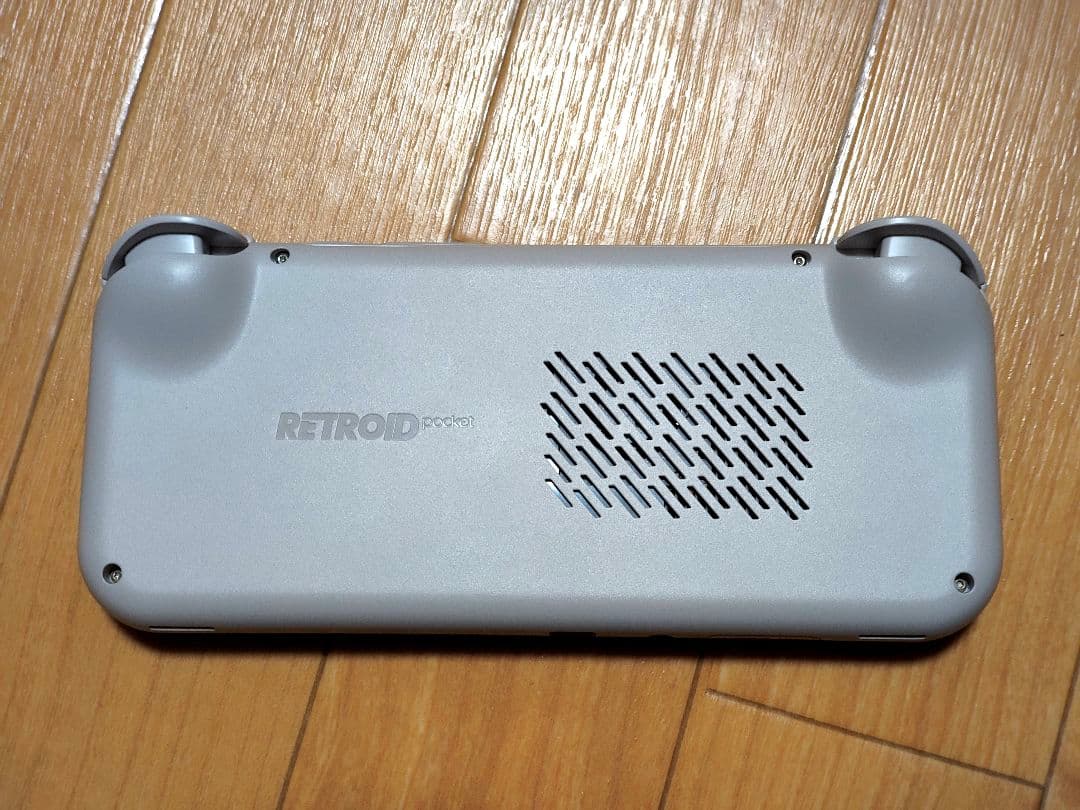 中古 Retroid Pocket 4Pro 16bitカラー