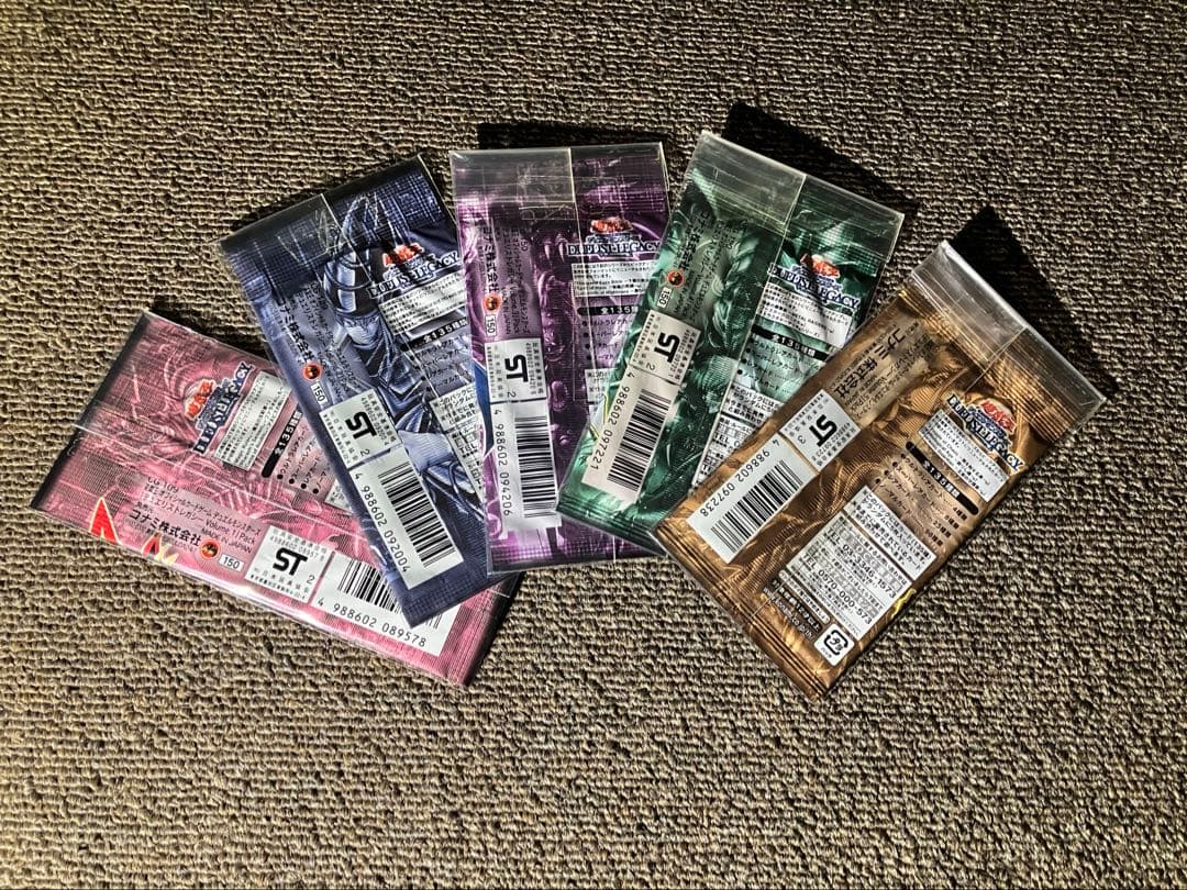 ゆ*き様 遊戯王　未開封　パック　絶版　セット