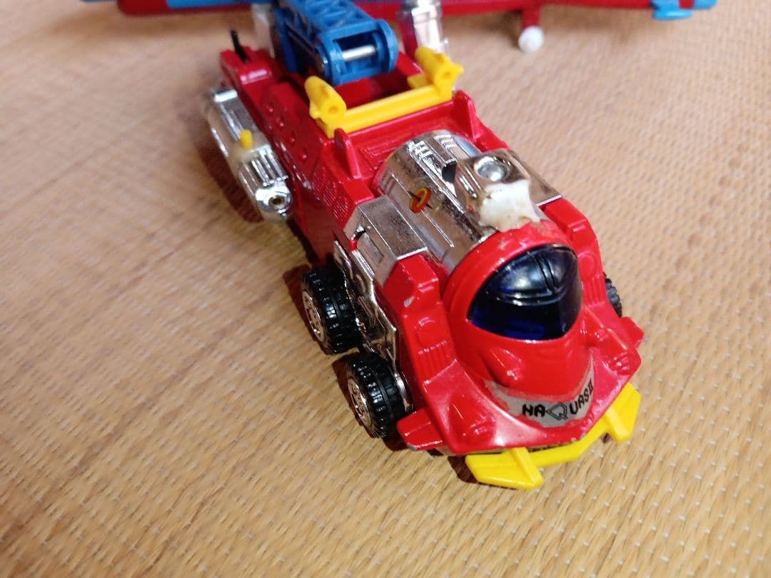 恐竜戦隊コセイドン　宇宙空母ブルーノア