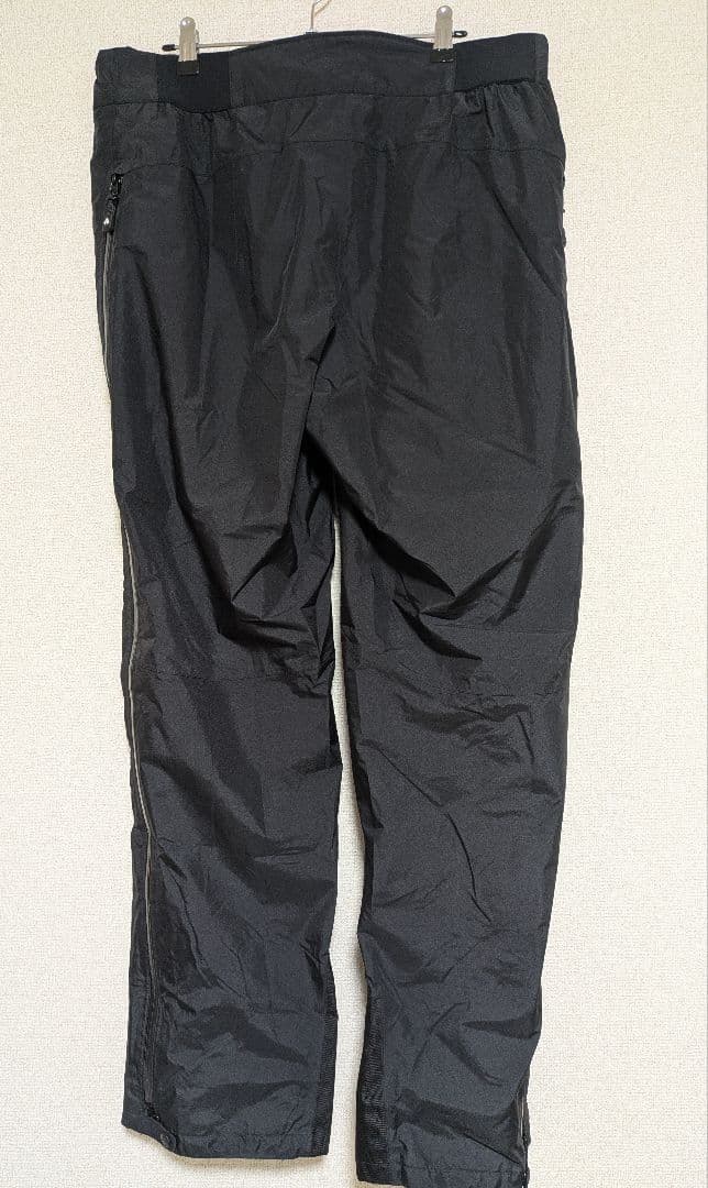 ほぼ未使用　GORE-TEX　中綿入りアルパインパンツ　メンズXL　黒　モンベル