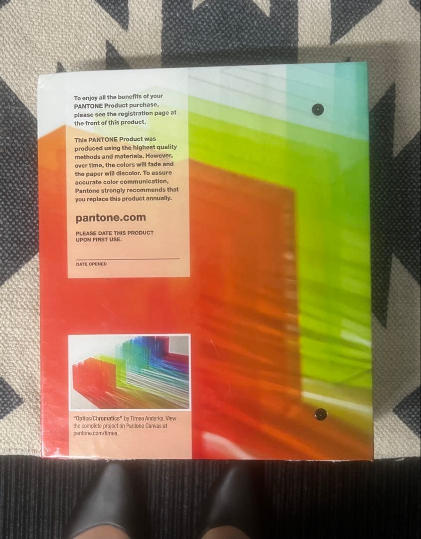 PANTONE PLUS SERIES SOLID CHIPS セット　色見本帳