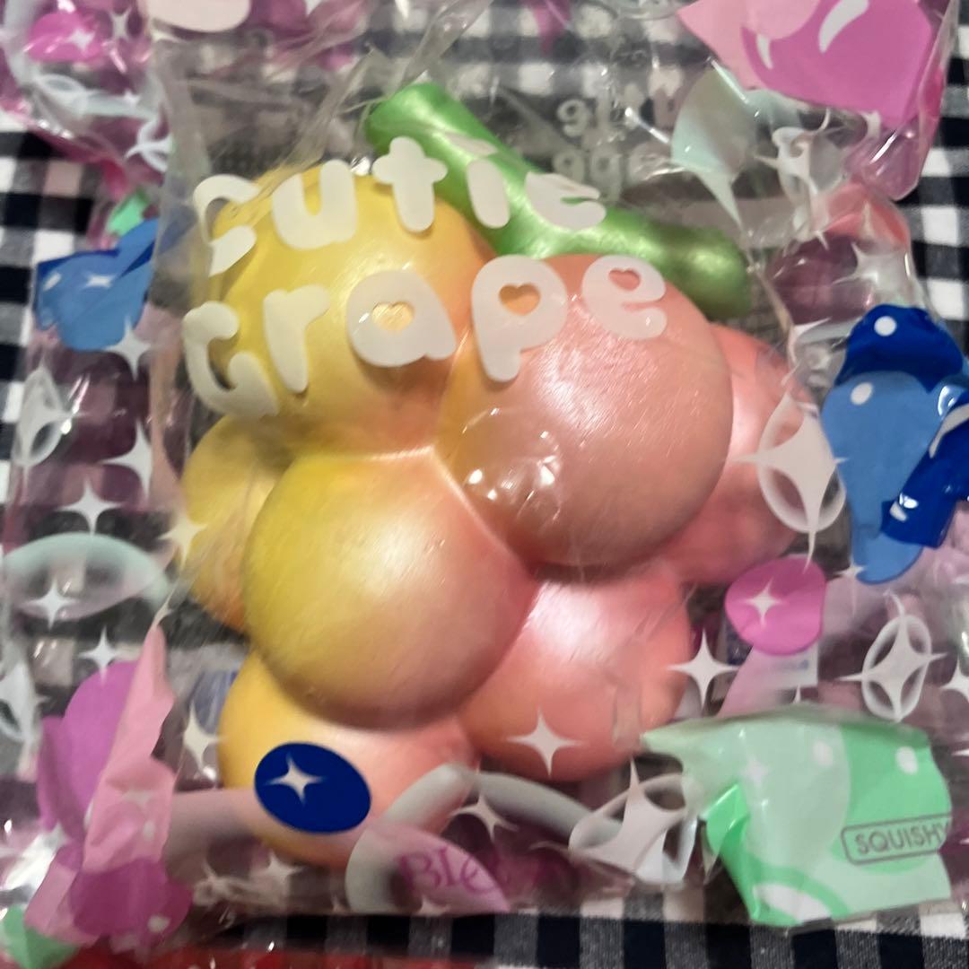 ブルーム　スクイーズ　BLOOM ぶどう　いちご　アイラブ　オレンジ