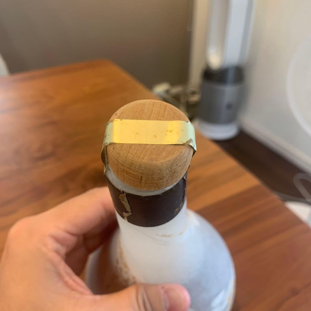 レア　軽井沢21年　シングルモルトウイスキー　岩田久利ボトル メルシャン　陶器