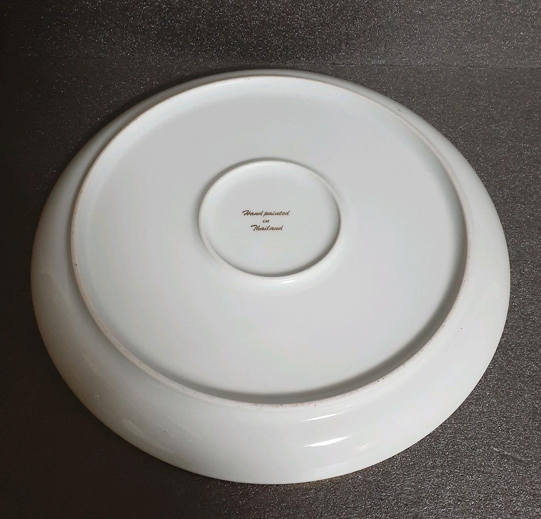 Hand painted in Thailand ハンドペイント 金彩 花文様皿