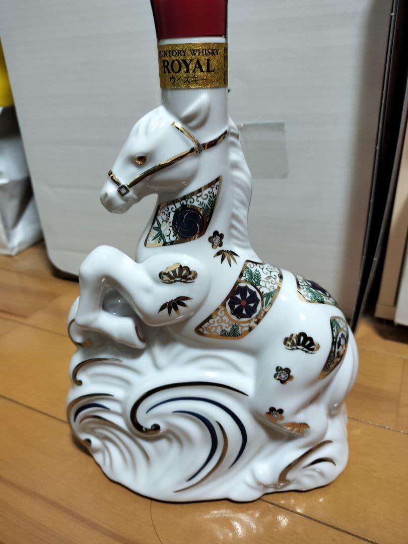 サントリー ウイスキー2026 馬　干支ボトル