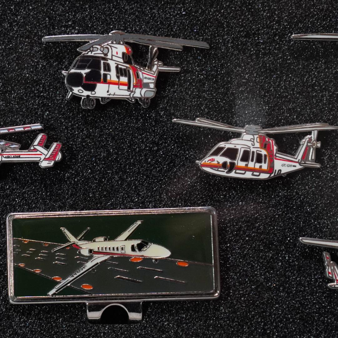 【超レア】 朝日航洋 100万飛行時間達成記念 ピンバッジ ヘリコプター 飛行機