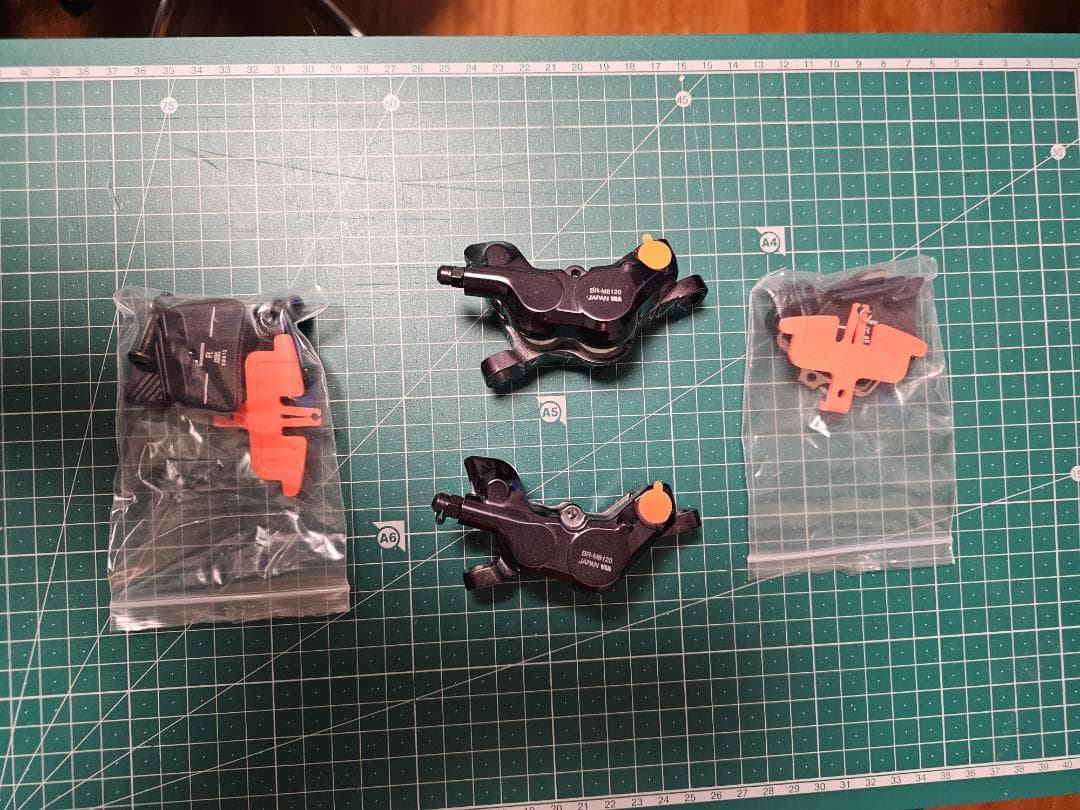 シマノ(BR-M8120)レジンパッド(N03A)フィン付 ハイドローリック