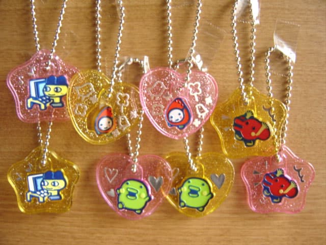 ♯Cbm28FZたまごっちラメシャラキーチェーン全16種