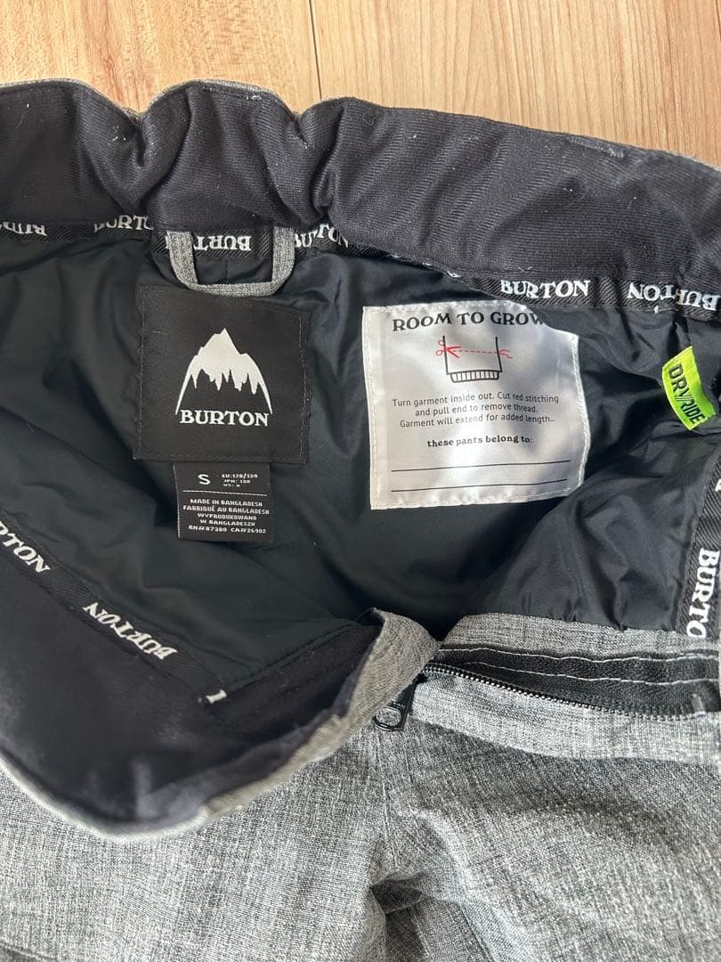 AKIRA★ BURTON バートン キッズ　子供用 ウェアセット