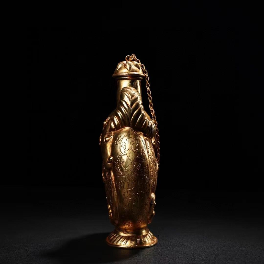 中国古美術・旧蔵鎏金牛頭酒壺・純銅細密彫・純手作り・高浮彫・置物・装酒器・文房具