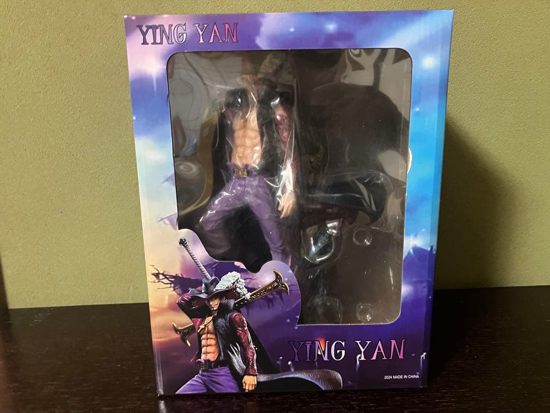 ワンピース　ジュラキュール・ミホーク　高さ28cm 海外フィギュア