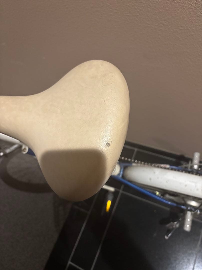 シティサイクル ホワイトフレーム バスケット付き折り畳み