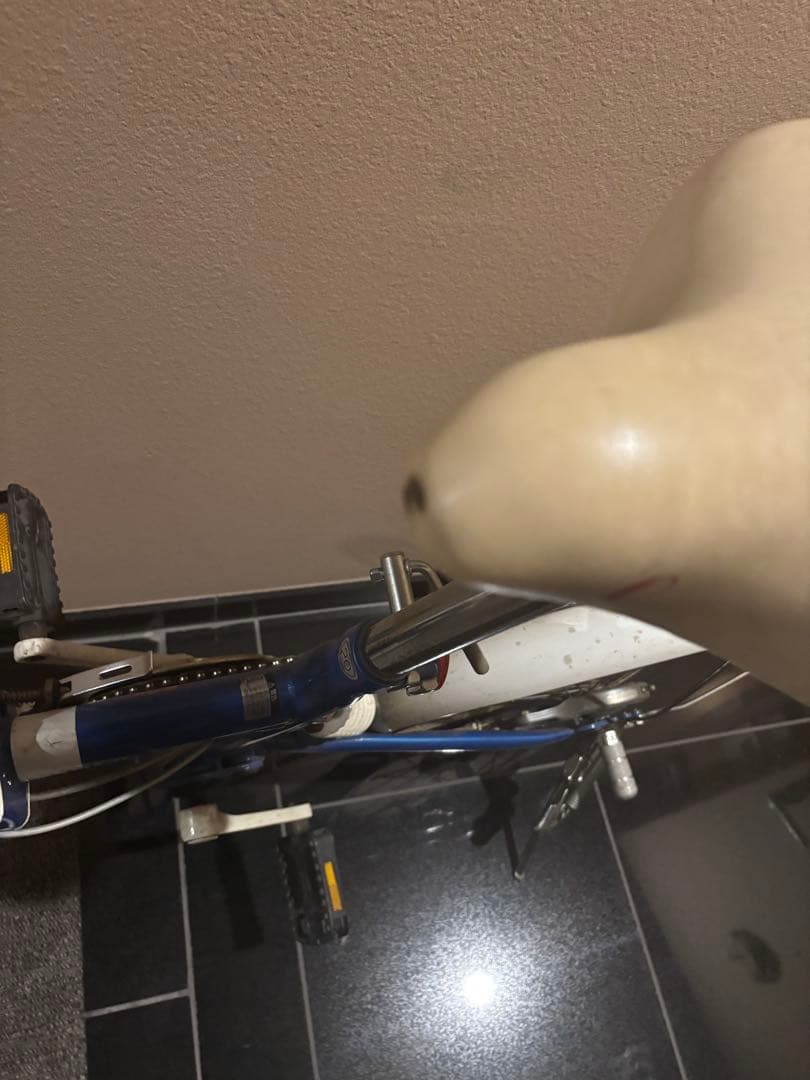 シティサイクル ホワイトフレーム バスケット付き折り畳み