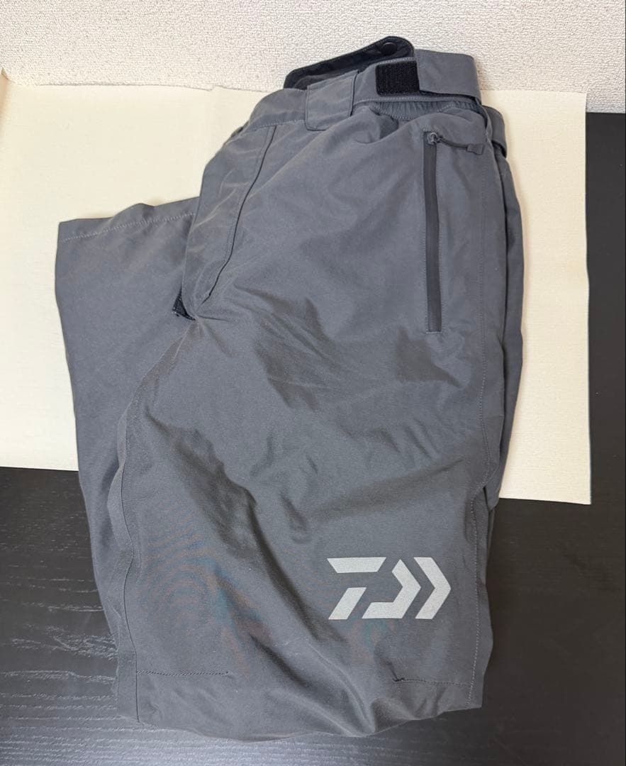 ダイワDAIWA ゴアテックス　防寒パンツ メンズM グレー　専用サスペンダー付