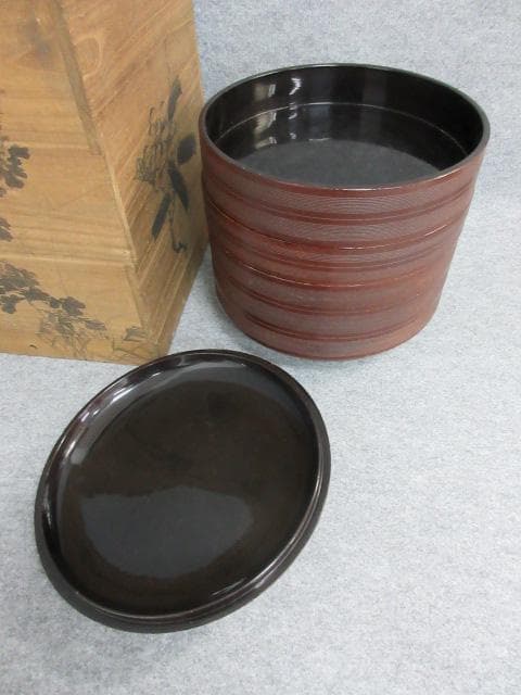 木製ケヤキ三段食籠桐箱付き [B25800]