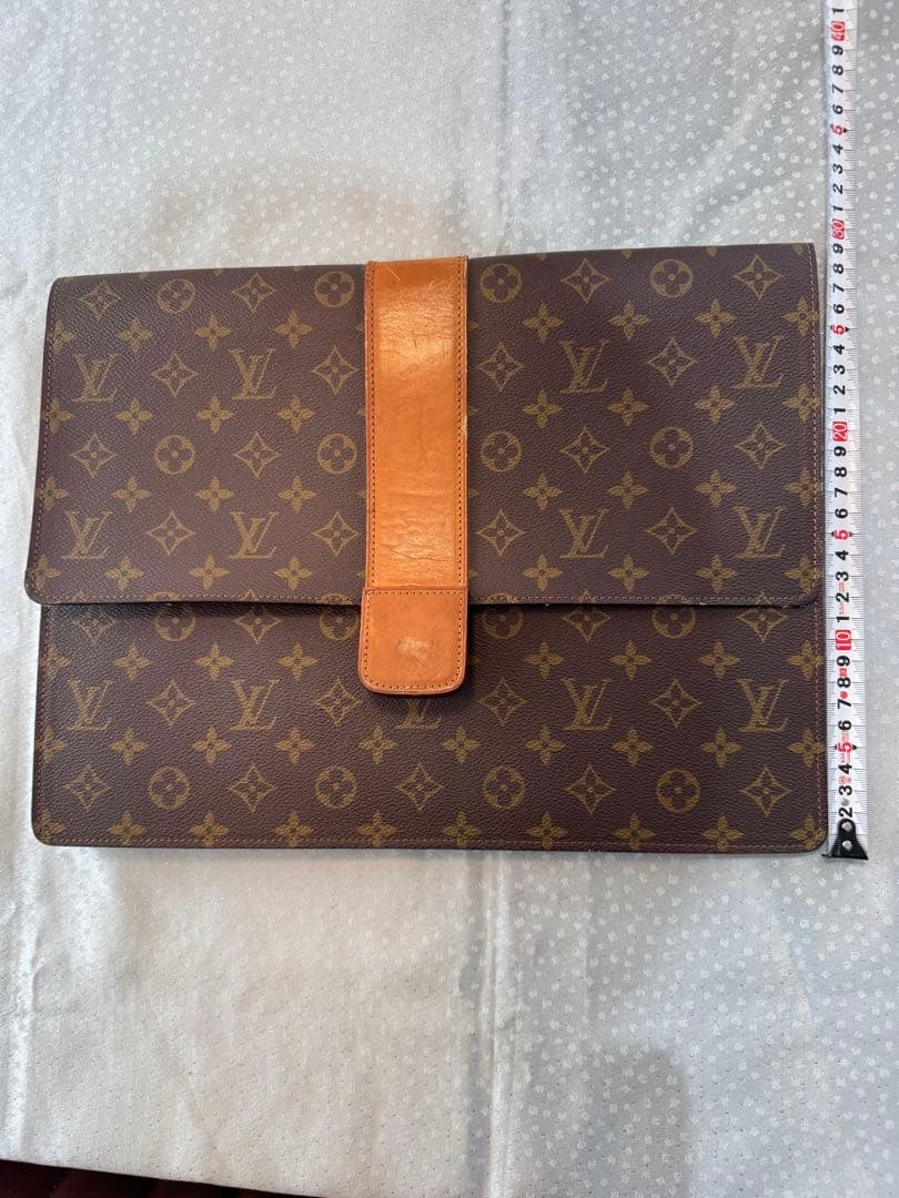 Louis Vuitton モノグラム A4書類ケース