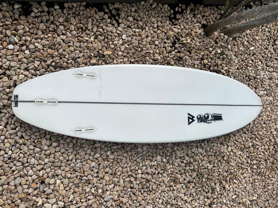 美品　JSサーフボード　MONSTA2020 ※手渡し限定