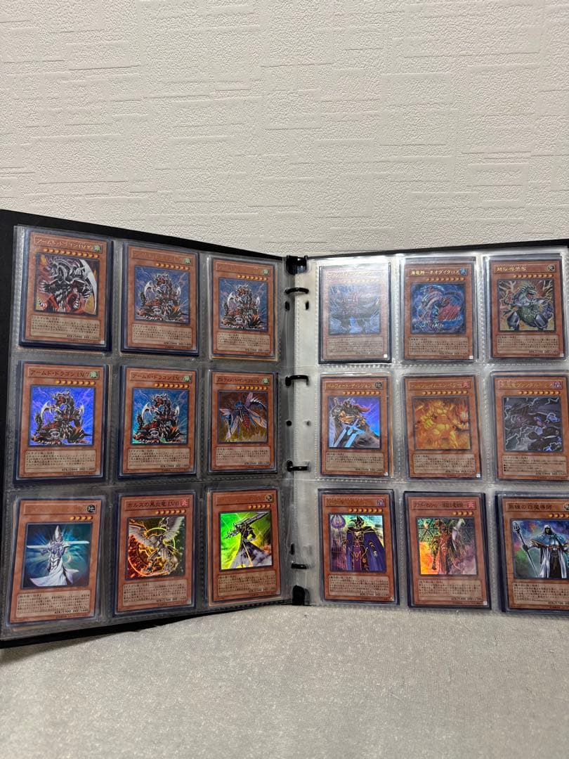 【匿名配送】遊戯王　まとめ売り　引退　ファイル　昔のカード　レトロ