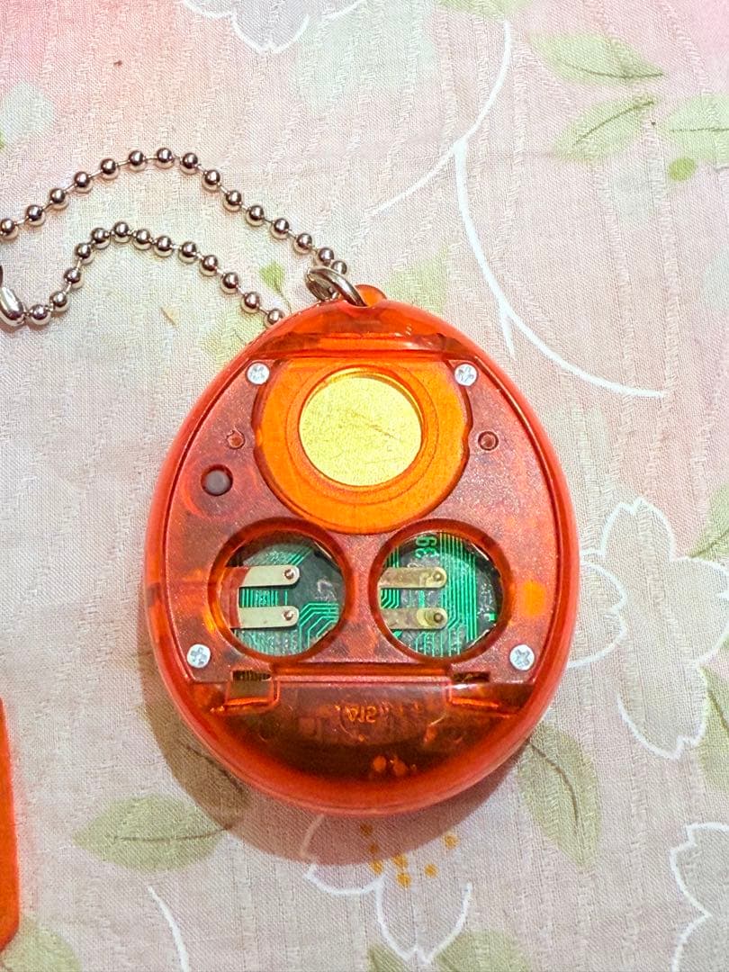 【動作確認済】海で発見！！たまごっち 透明(こはく)