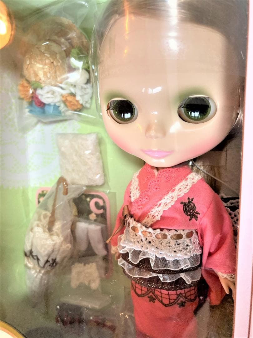 新品・未使用！CWC限定　Blythe　ネオブライス　ストロベリーミルフィーユ♪