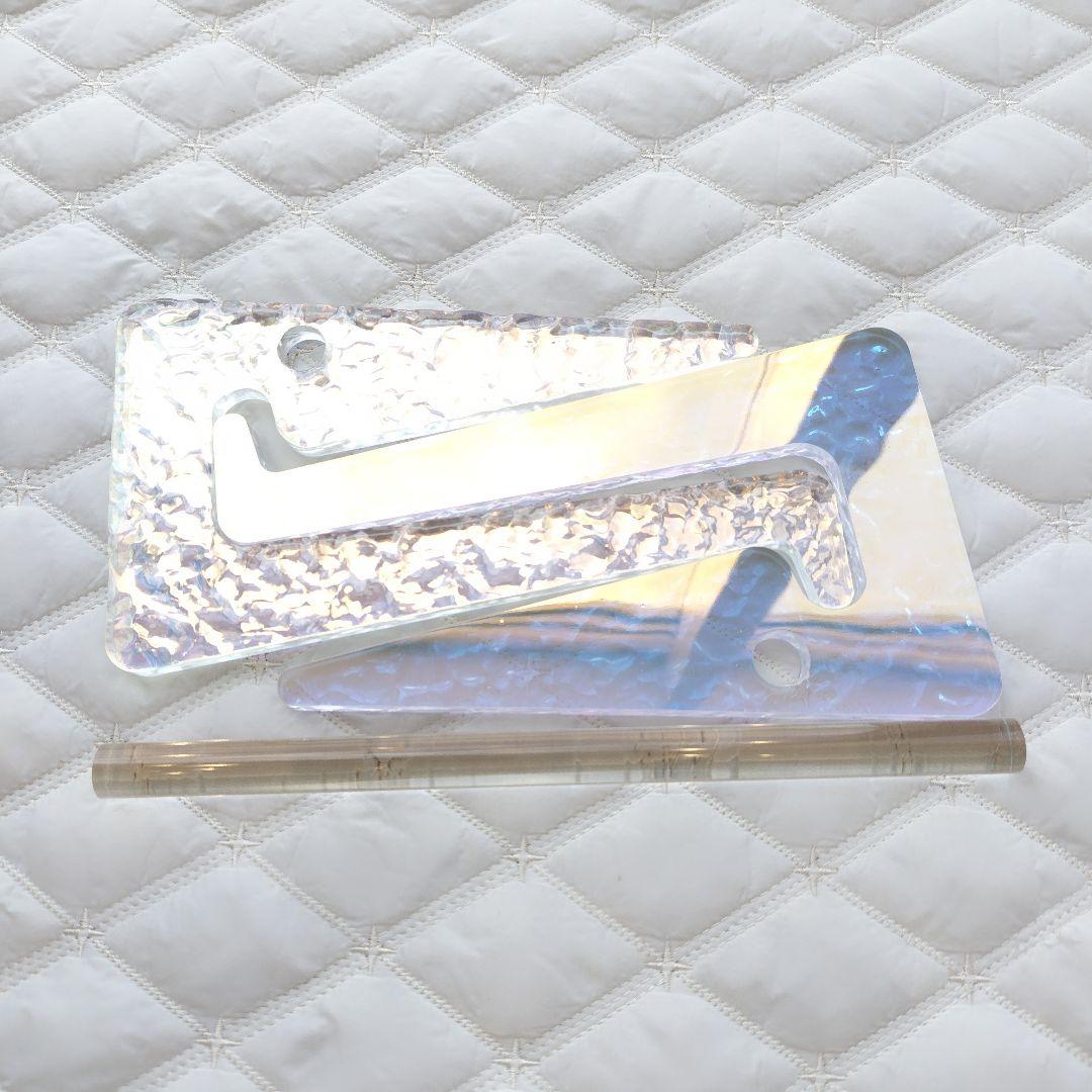 21* アクリル製ノートパソコンスタンド 調節可能 キラキラ 綺麗 お洒落