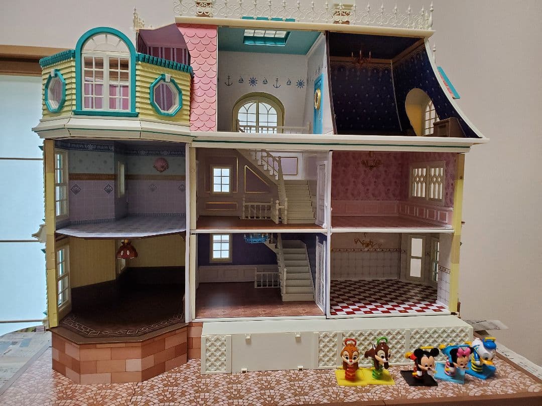 デアゴスティーニ　ディズニードールハウス家のみ