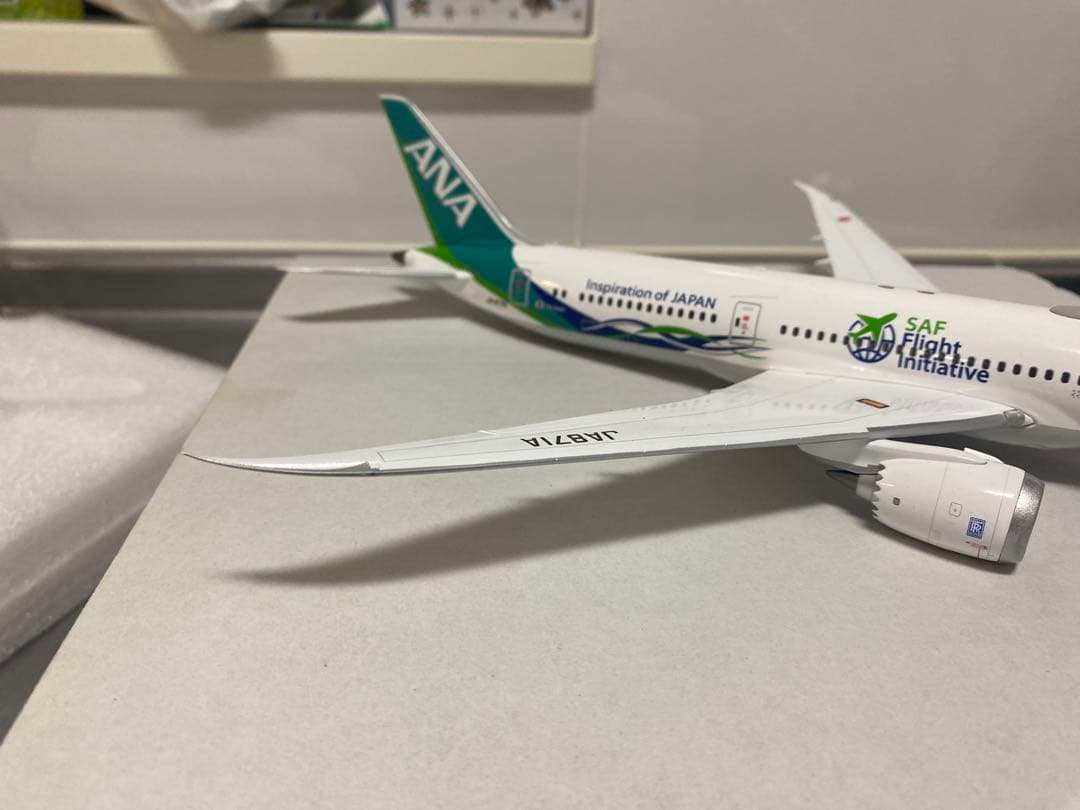 ANA Boeing 787-9 1:200 スケールモデル