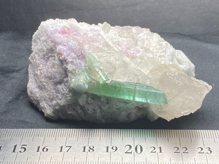 トルマリン　ピーチ鉱山　236g