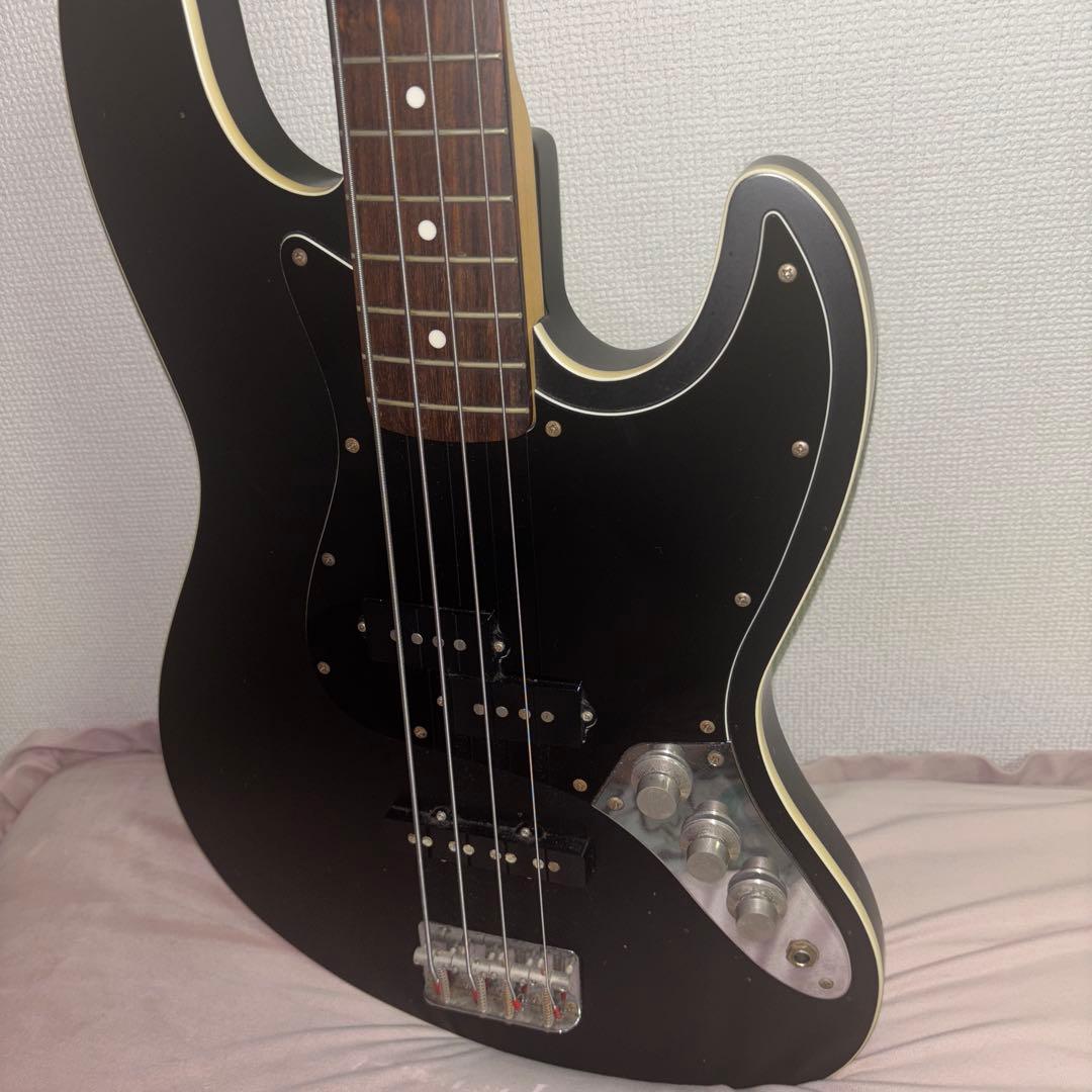 fender エアロダイン　ベース