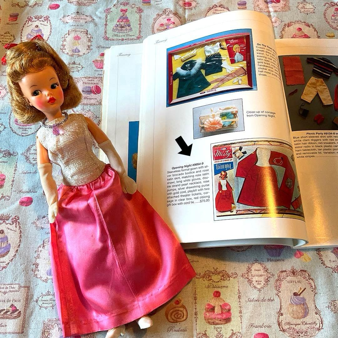 【レア】お団子ヘアのポーズンタミーちゃん(化粧箱&スタンド付き) ★ヴィンテージ