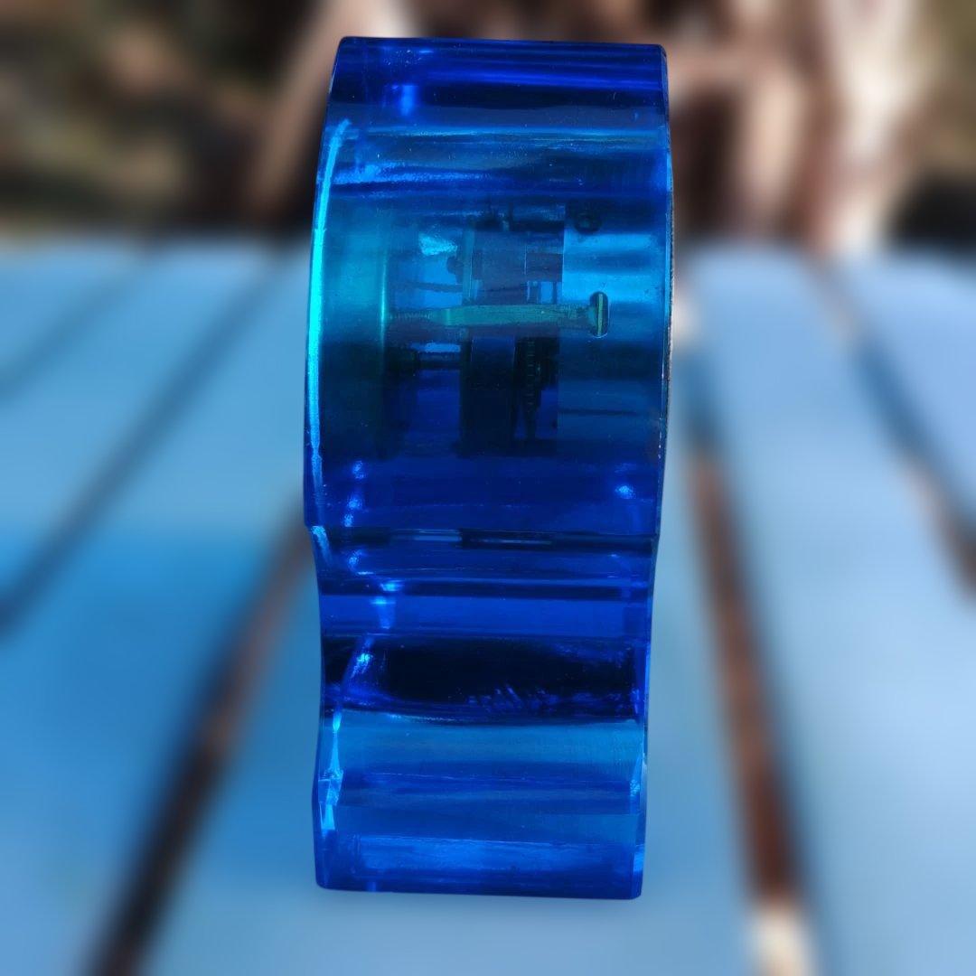 レトロ置時計　青ガラス時計