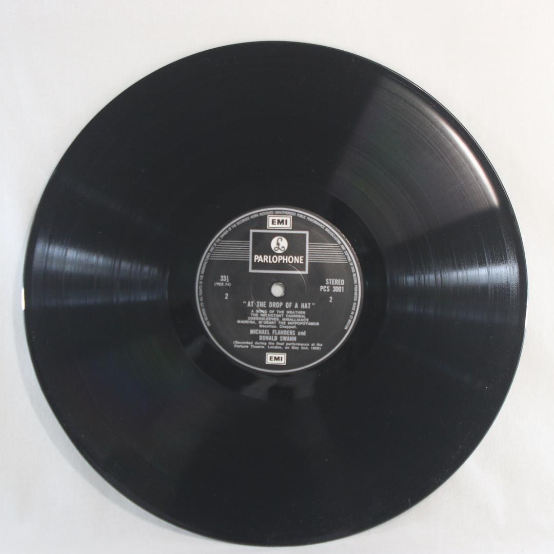 英LP At The Drop Of A Hat ステレオシリーズ最初期UK盤
