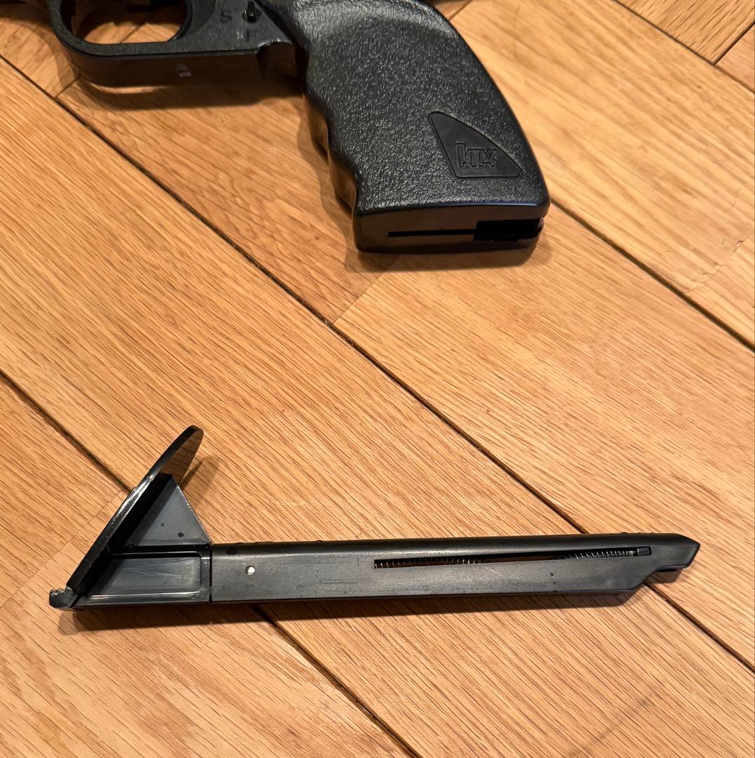 VP70 ブラック モデルガン　バイオハザード　レオン