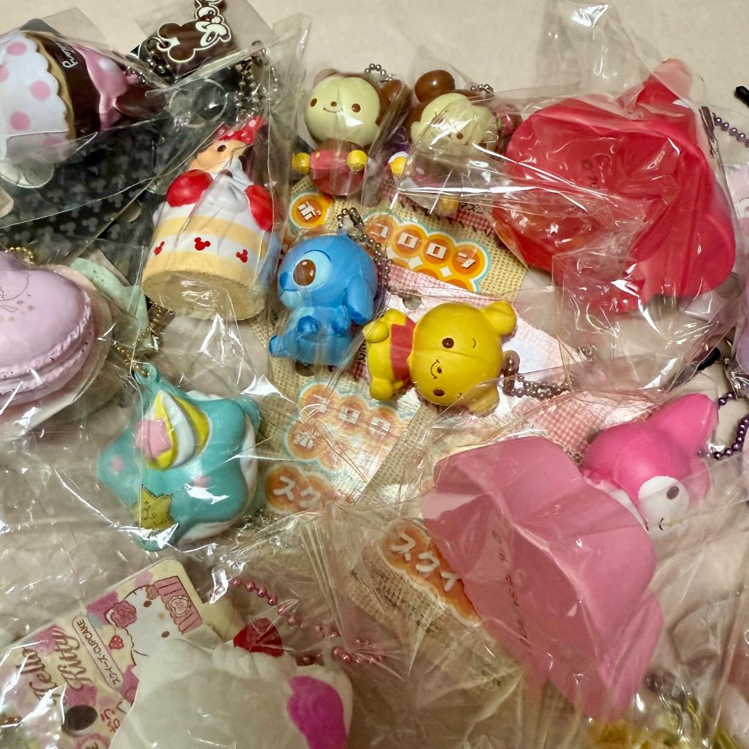 スクイーズ　ハローキティ　マイメロディ　など　大量セット