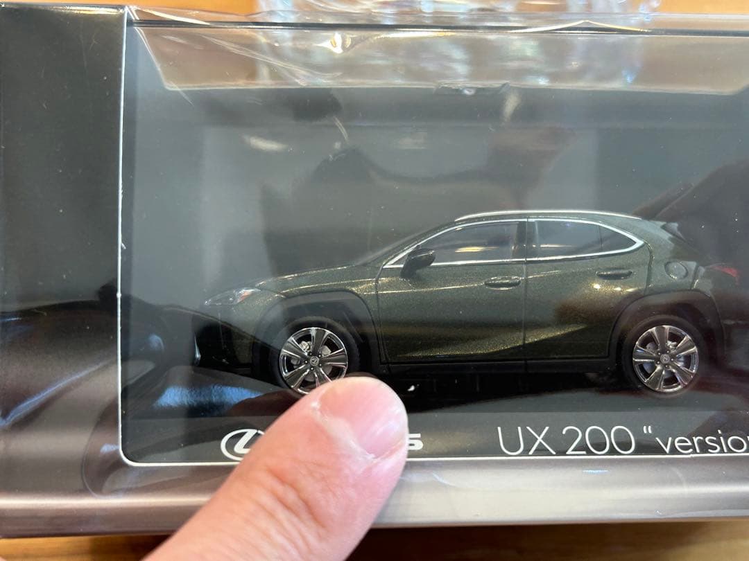 Gtk 京商1/43 Lexus UX 200 \"version L\"